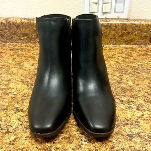 BRAND NEW ANKLE BOOTS BY ANNE KLEIN